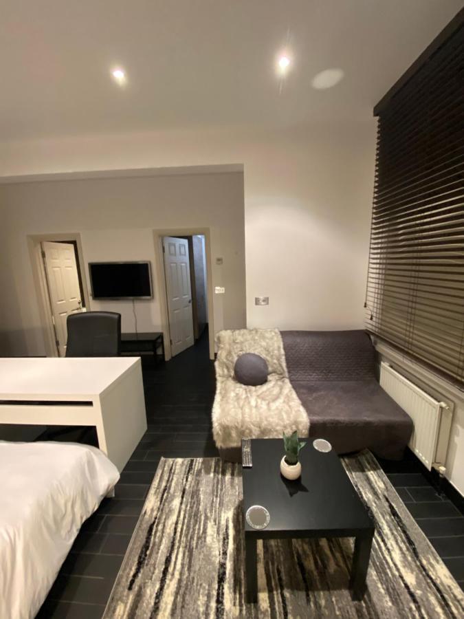 Ferienwohnung Beautiful Modern Studio In High Street Kensington London Exterior foto
